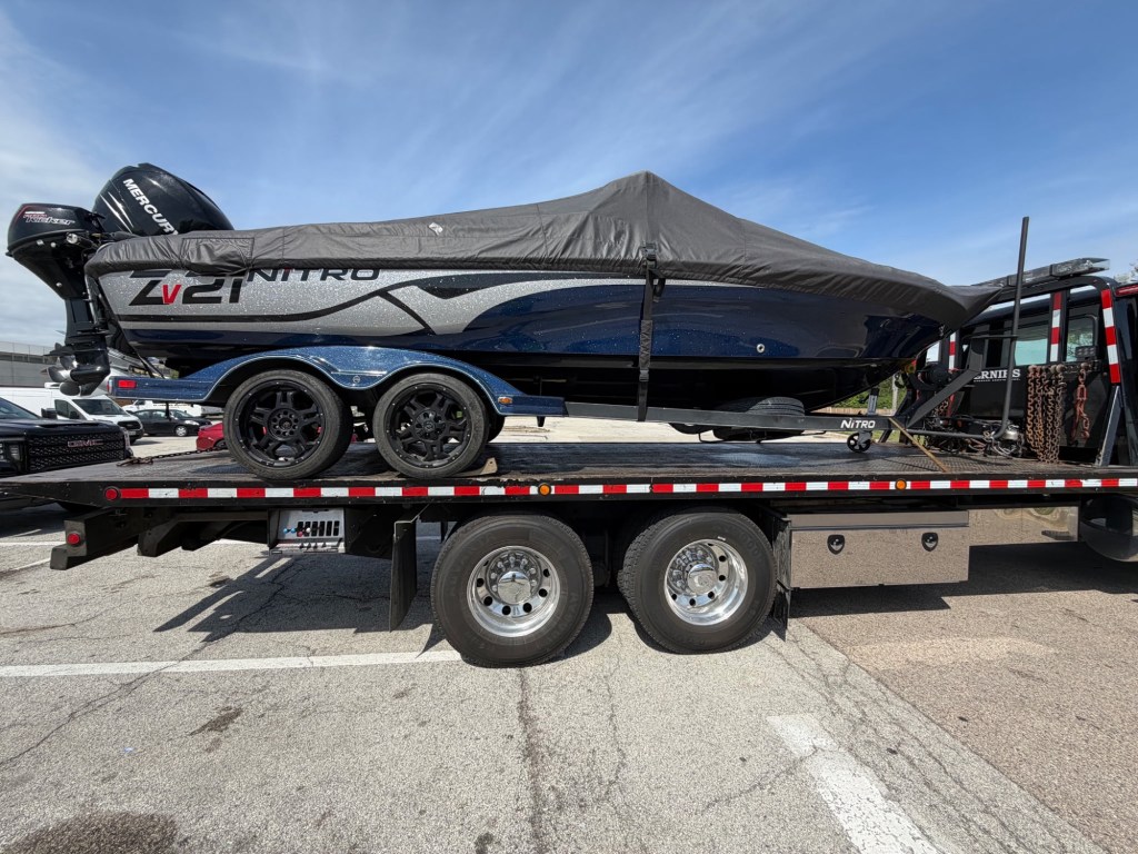 🚗💨 Stuck on the side of the road? Don’t panic — we’ve got your back (and your&nbsp;bumper)!